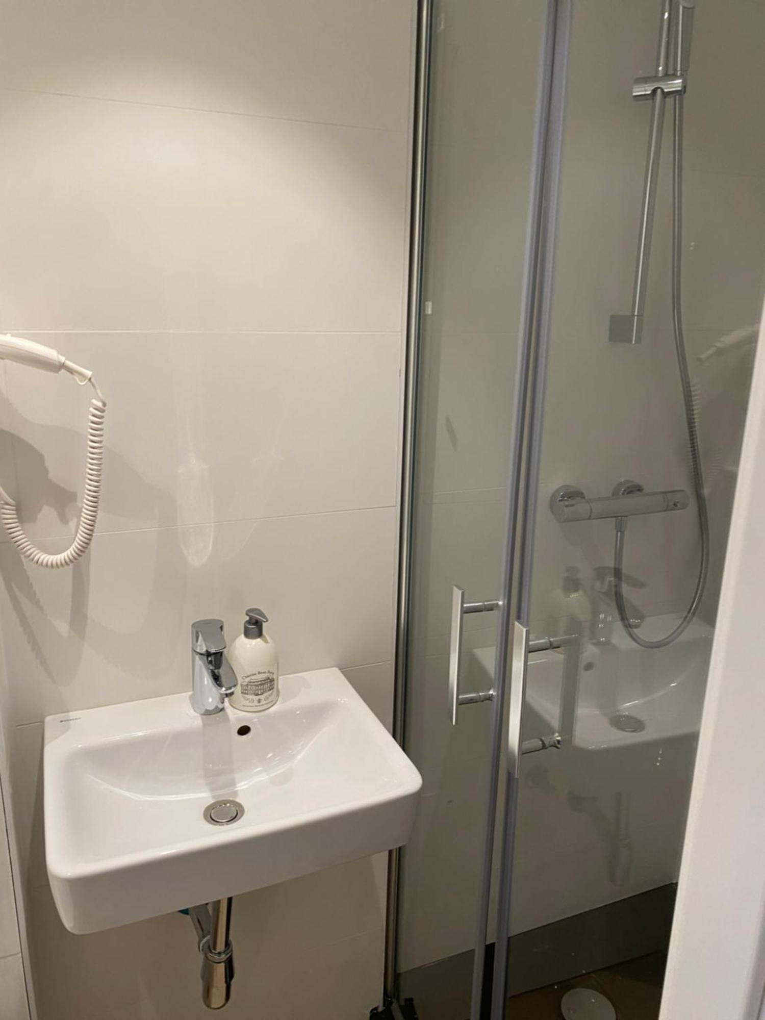 Petite Koenigsallee Self Check-in Düsseldorf